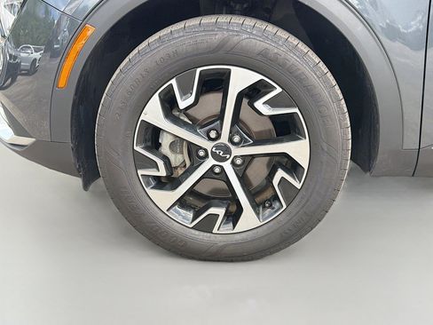 Used 2023 Kia Sportage EX AWD/4WD image 39