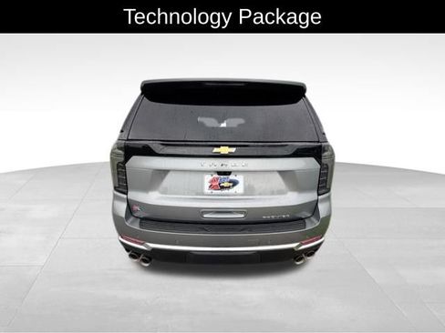 Used 2026 Chevrolet Tahoe Premier AWD/4WD image 6