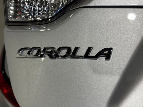 Used 2023 Toyota Corolla LE FWD image 30