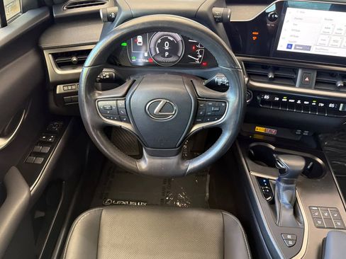 Used 2024 Lexus UX 250h F Sport FWD image 15