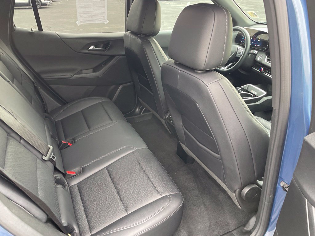 Used 2025 Chevrolet Equinox LT w/ Convenience Package II AWD/4WD image 25