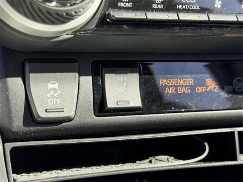 Used 2019 Toyota RAV4 XLE image 22