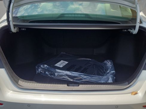 New 2025 Honda Accord EX-L image 2