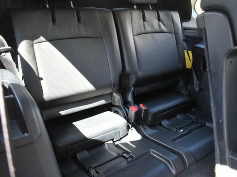 Certified 2024 Toyota 4Runner SR5 Premium w/ Moonroof Package AWD/4WD image 30