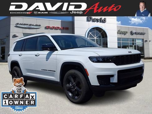 Used 2023 Jeep Grand Cherokee L Laredo AWD/4WD image 1