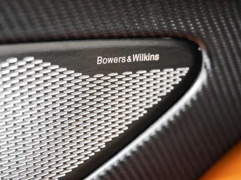 Used 2025 Aston Martin Vanquish image 42