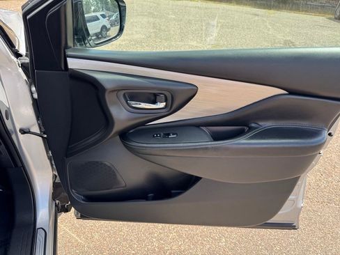 Used 2016 Nissan Murano S AWD/4WD image 28