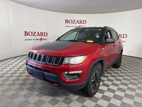 Used 2020 Jeep Compass Trailhawk AWD/4WD image 4
