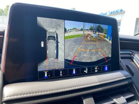 Used 2022 Chevrolet Tahoe LT w/ Luxury Package AWD/4WD image 24