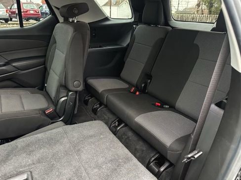 Used 2018 Chevrolet Traverse LT image 22