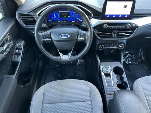 Used 2020 Ford Escape SE Sport image 16