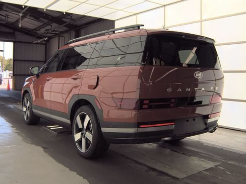 Used 2024 Hyundai Santa Fe Limited FWD image 4