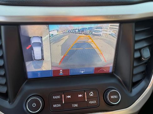 Used 2017 GMC Acadia Denali image 23