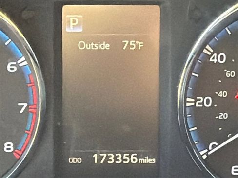 Used 2016 Toyota RAV4 XLE image 28