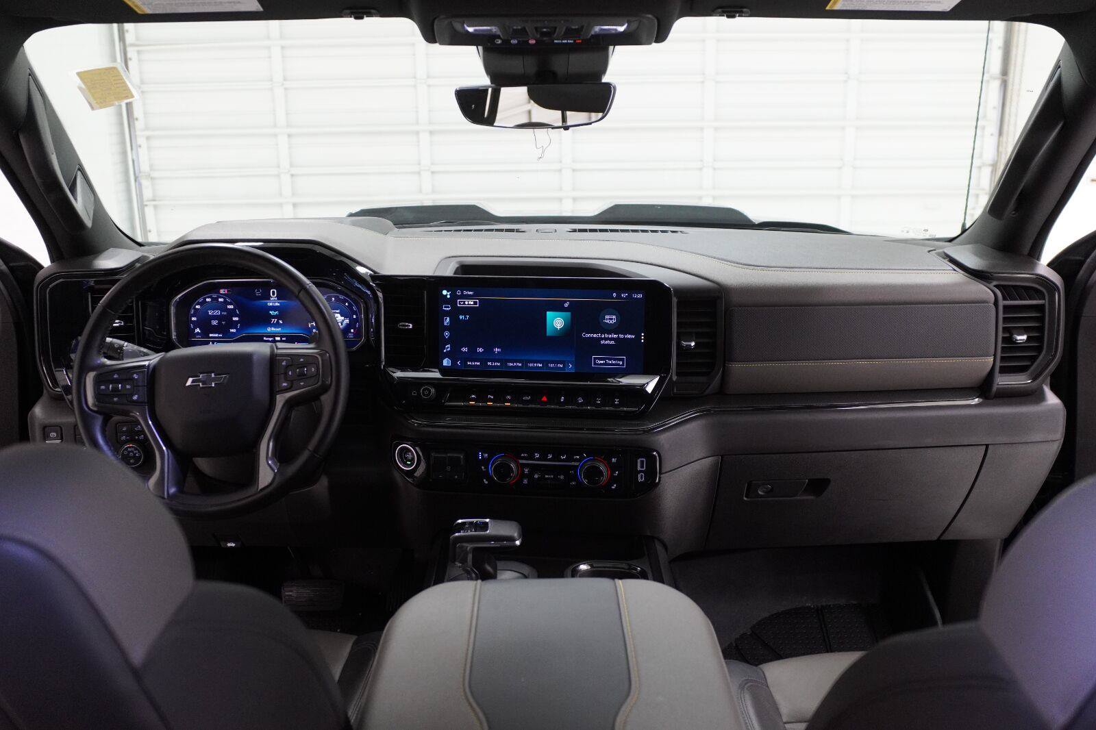 Used 2025 Chevrolet Silverado 1500 ZR2 w/ Technology Package AWD/4WD image 31
