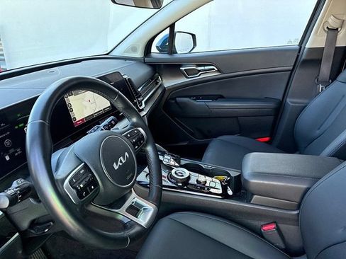 Used 2024 Kia Sportage EX AWD/4WD image 25