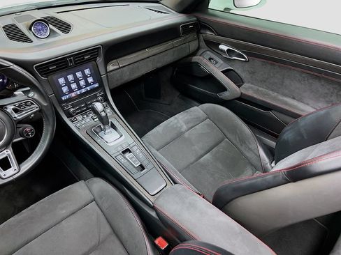 Certified 2017 Porsche 911 Carrera GTS RWD image 25