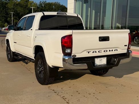 Used 2023 Toyota Tacoma SR5 RWD image 5