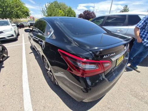 Used 2017 Nissan Altima 2.5 SR FWD image 26