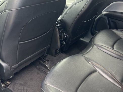 Used 2024 Jeep Compass Limited image 19