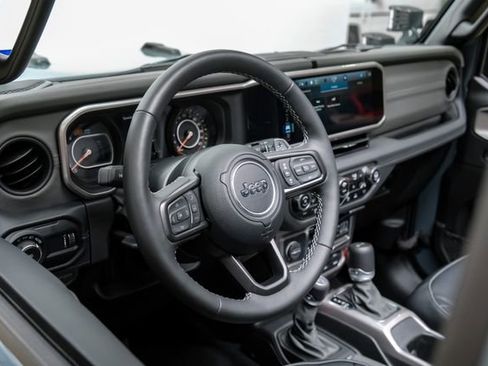 Used 2024 Jeep Wrangler Unlimited Rubicon 392 image 58