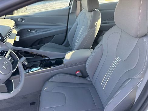 New 2026 Hyundai Elantra SEL Sport Premium FWD image 30