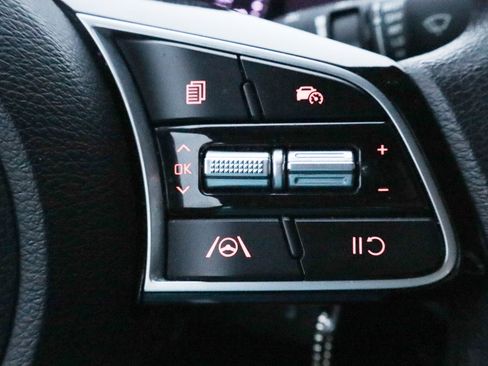 Used 2024 Kia Forte LXS image 25