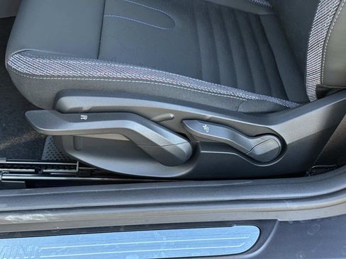 New 2026 MINI Cooper 2-Door Hardtop image 15