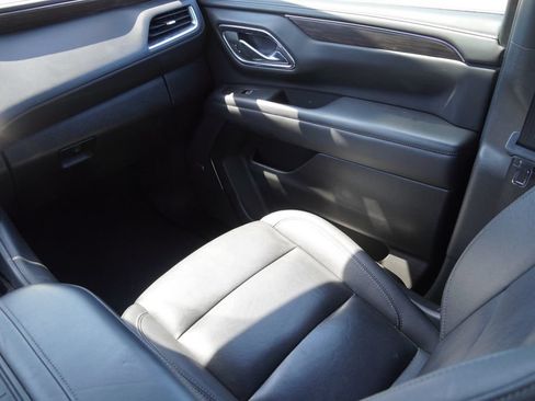 Used 2024 Chevrolet Tahoe LT RWD image 15