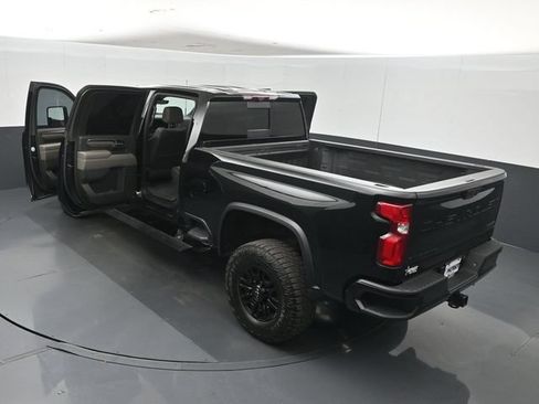 Used 2024 Chevrolet Silverado 2500 ZR2 w/ Technology Package AWD/4WD image 60
