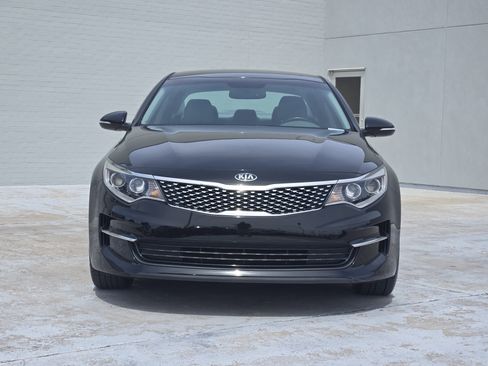 Used 2016 Kia Optima EX image 2