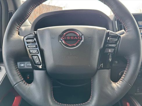 Certified 2025 Nissan Frontier PRO-4X w/ Pro Convenience Package AWD/4WD image 18