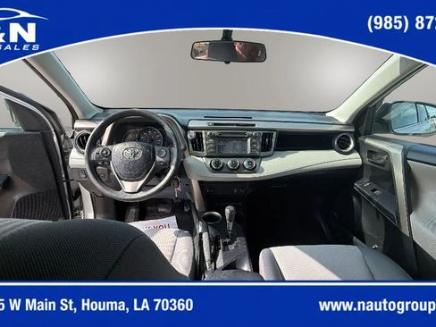 Used 2015 Toyota RAV4 LE FWD image 18