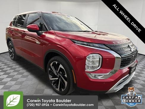 Used 2025 Mitsubishi Outlander SE AWD/4WD image 1