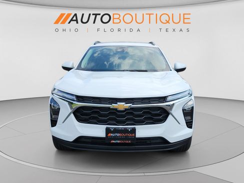Used 2026 Chevrolet Trax LT FWD image 9