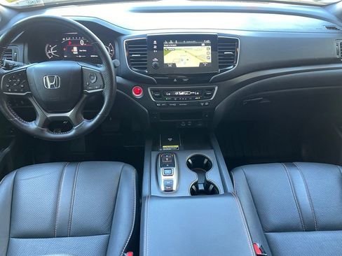 Used 2024 Honda Passport TrailSport image 10