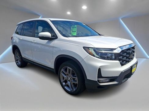 Used 2023 Honda Passport EX-L image 3