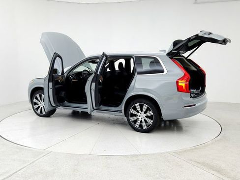 New 2025 Volvo XC90 B6 Plus w/ Protection Package Premier image 12