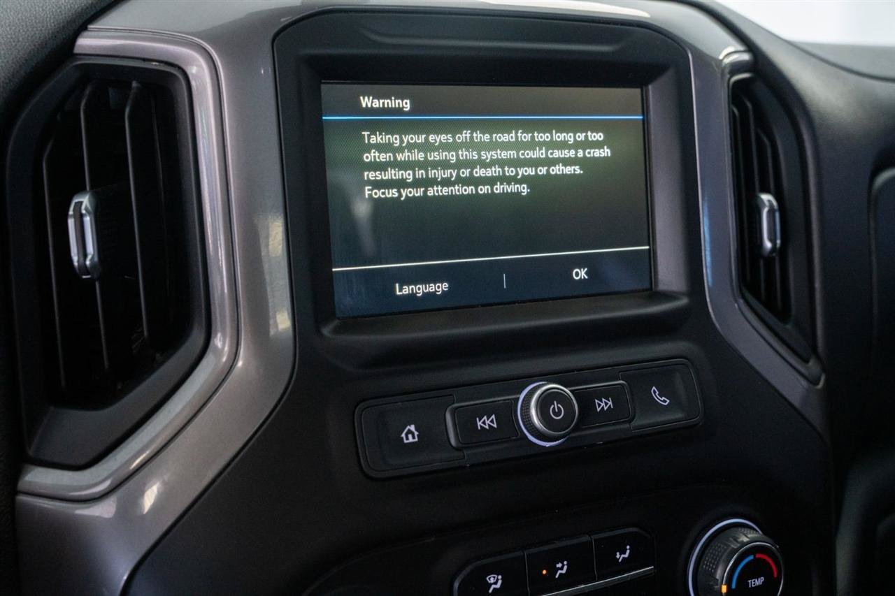 Used 2019 Chevrolet Silverado 1500 Custom Trail Boss w/ Custom Convenience Package AWD/4WD image 17