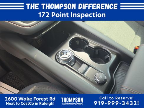 Used 2025 Ford Explorer Active RWD image 24