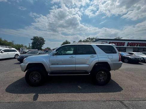Used 2003 Toyota 4Runner Limited AWD/4WD image 9
