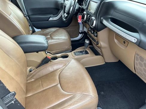 Used 2014 Jeep Wrangler Unlimited Sahara w/ Max Tow Package image 23