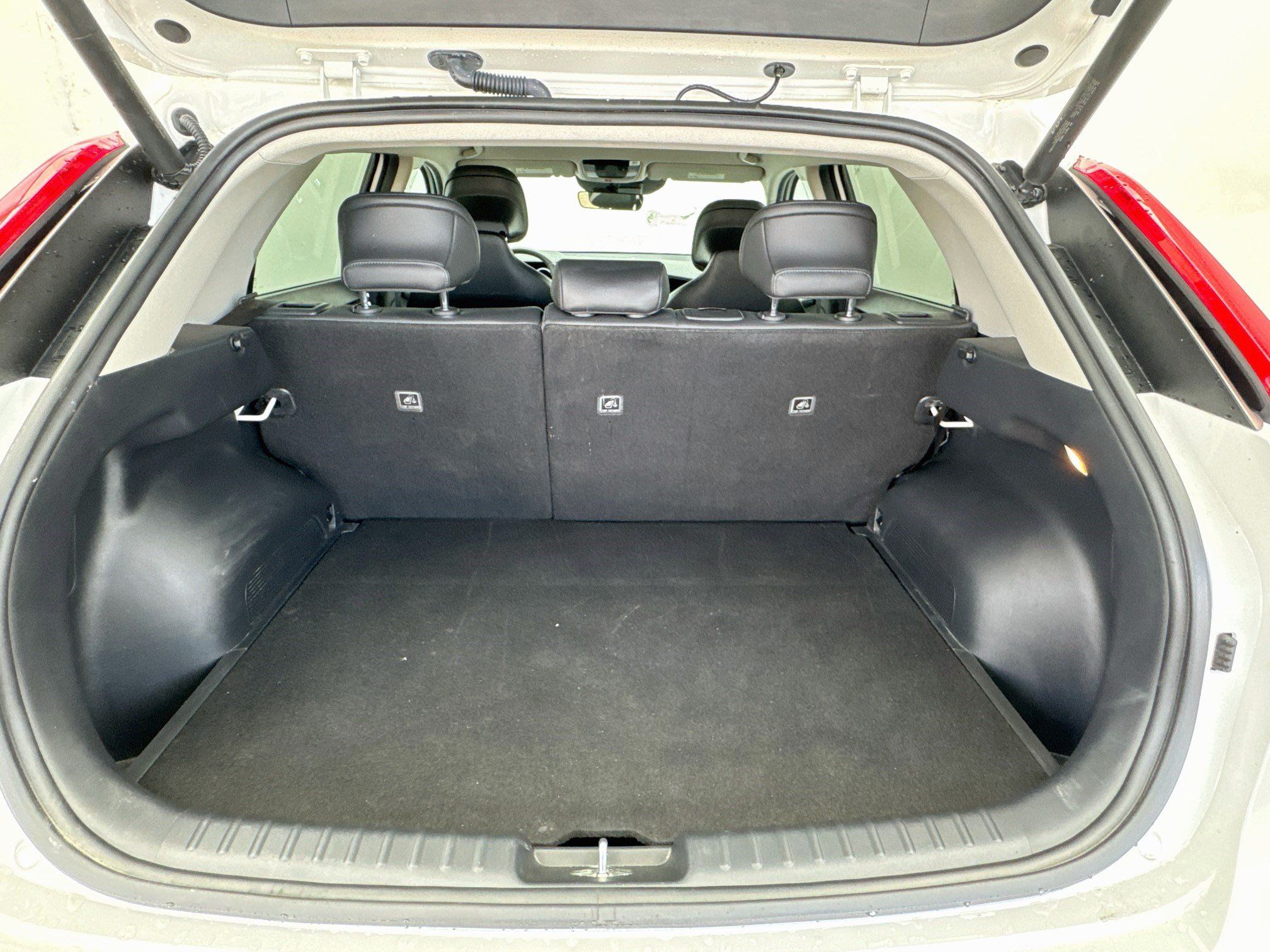 Used 2025 Kia Niro Wind FWD image 17