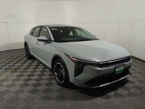 Used 2025 Kia K4 EX FWD image 14