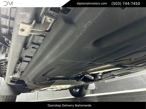 Used 2025 Land Rover Defender 110 V8 image 45