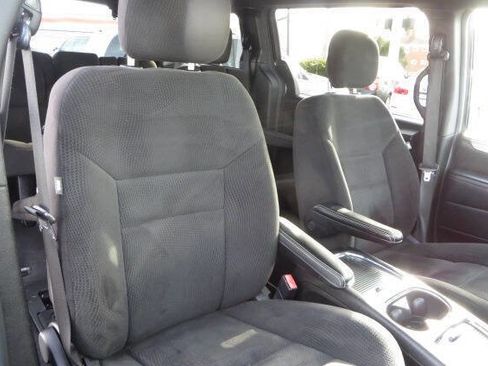 Used 2015 Dodge Grand Caravan SXT w/ Blacktop Package image 39