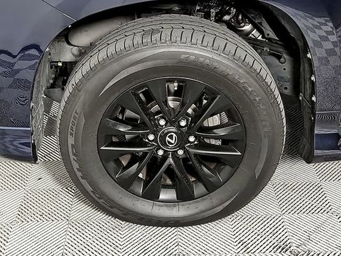 Used 2018 Lexus GX 460 Premium w/ Premium Package image 8