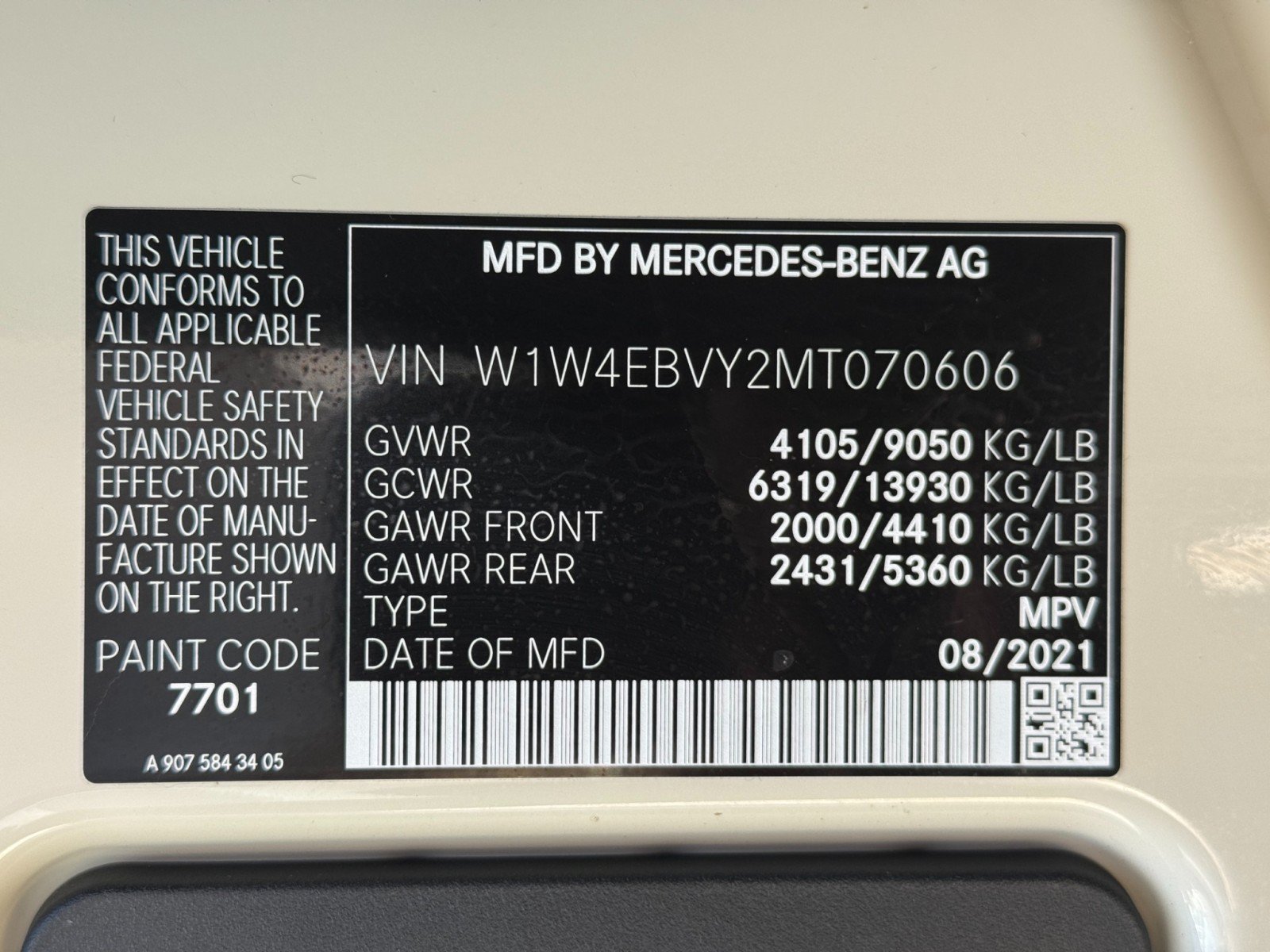 Used 2021 Mercedes-Benz Sprinter 2500 w/ Comfort Plus Package image 37