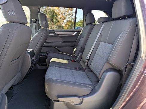 Certified 2025 GMC Acadia Elevation image 14