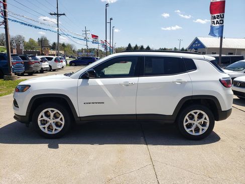 Certified 2024 Jeep Compass Latitude AWD/4WD image 7